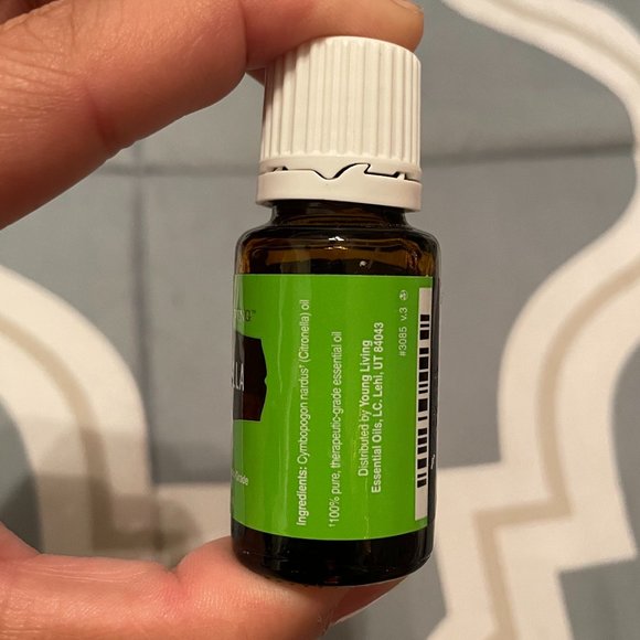 Young Living Citronella Essential Oil πΏ - Picture 2 of 4